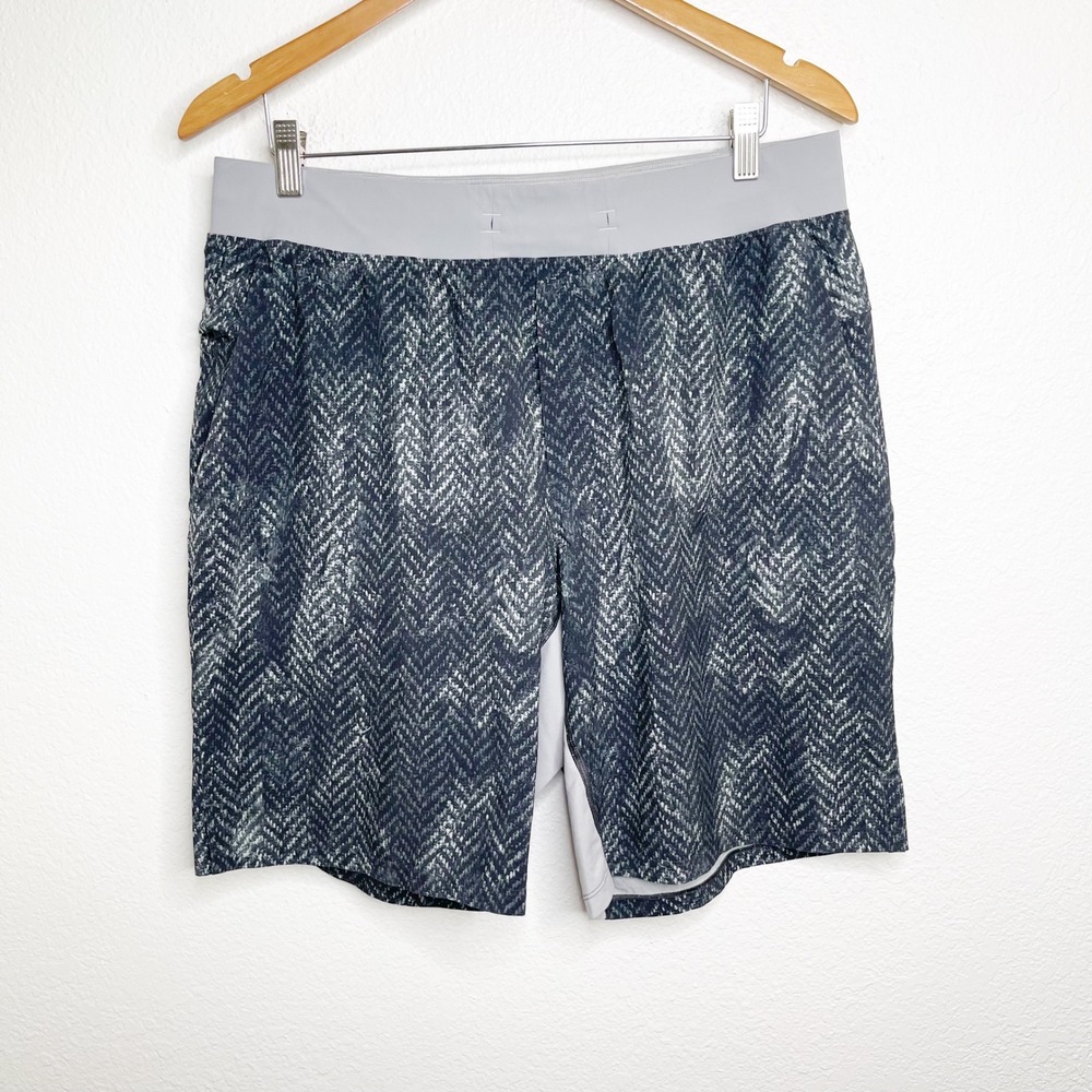 Lululemon Pace Breaker Shorts Mens XL Gray Herringbone Lined Athletic Running